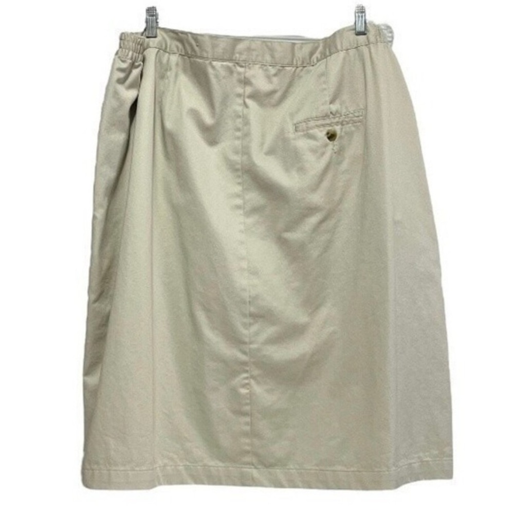White‎ Stag Woman’s Khaki Skirt Size 26W